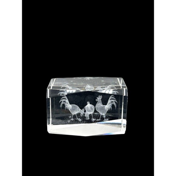 3D Laser Etched Crystal Cube 2 Roosters And Chick Decorative Paperweight 3"x2" - Picture 9 of 9